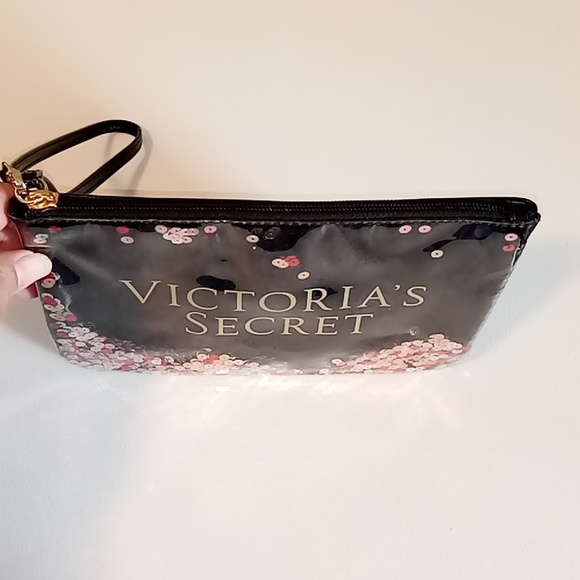 Victoria secrets wristlet - Picture 4 of 5